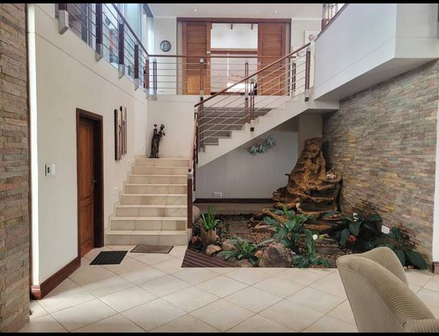6 BEDROOM HOUSE FOR SALE IN SOUTHBROOM